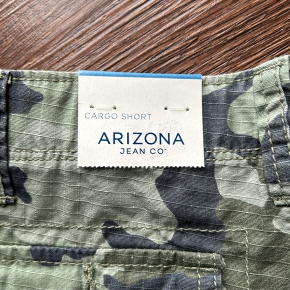 Boys short age 6 years old - Picture 3 of 6